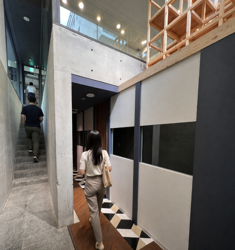 神戸で1人用個室オフィスを探すときに確認したいこと｜work-and-place神戸北野の特徴も紹介の写真